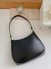 Crescent Französische Unterarmtasche